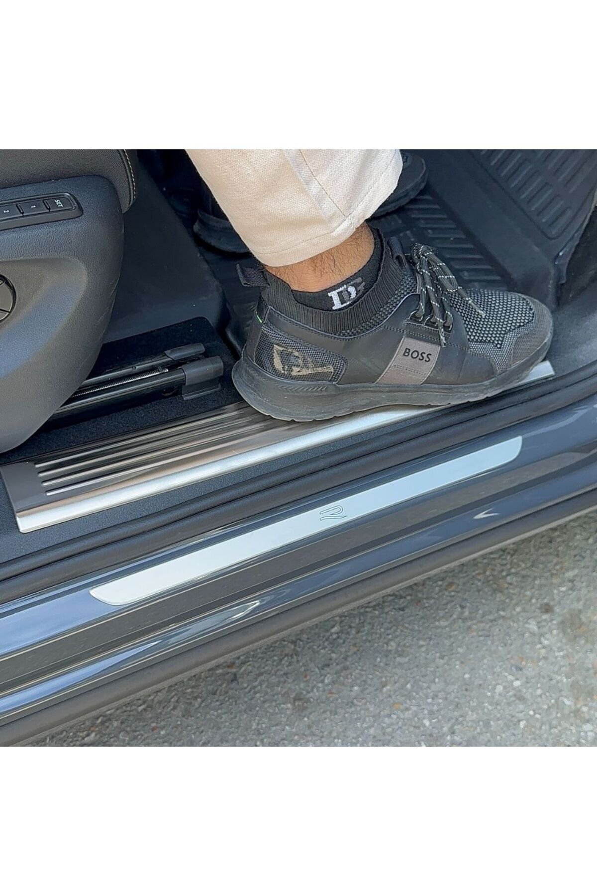 Volkswagen Tayron Kapı Eşikleri 3